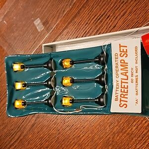 DEPARTMENT 56 STREETLAMP SET VINTAGE